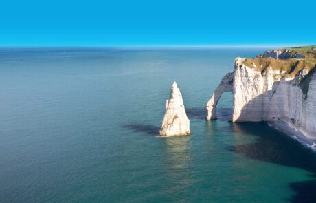 The cliffs of Étretat The cliffs of Étretat